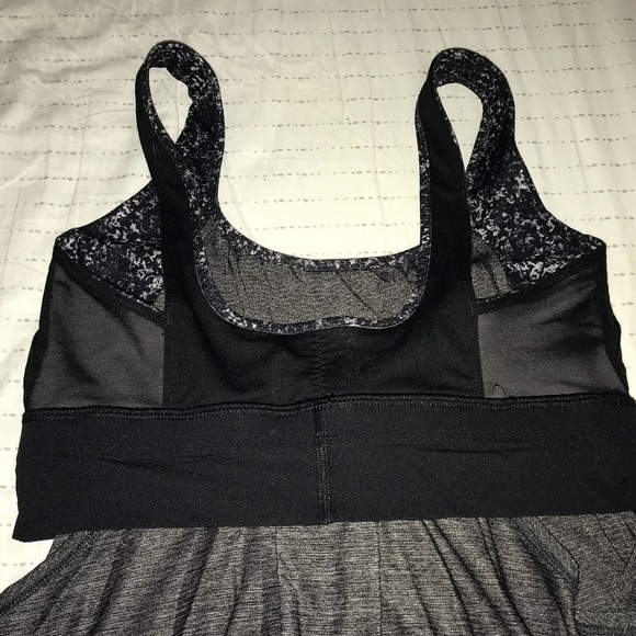 Lululemon Run Times Tank 6 - Picture 7 of 8